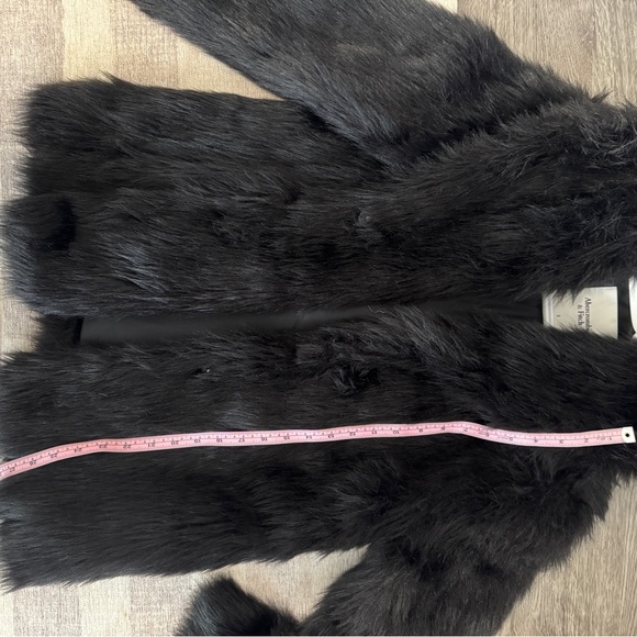 Abercrombie Faux Fur Coat - Picture 4 of 5